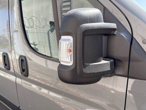 New 2025 RAM ProMaster 2500 w/ Quick Order Package 22G SLT image 5