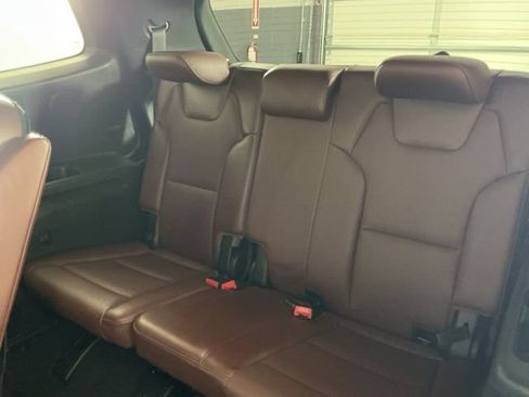 Used 2024 Kia Telluride SX Prestige AWD/4WD image 30