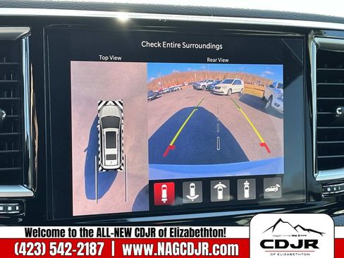 New 2026 Chrysler Pacifica Select image 29