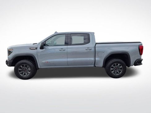 Used 2025 GMC Sierra 1500 AT4X AWD/4WD image 9