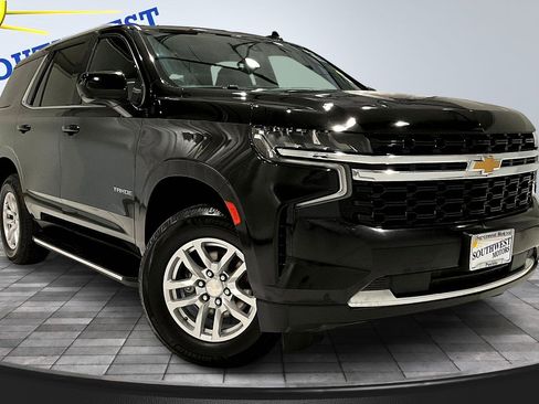 Used 2022 Chevrolet Tahoe LS image 3