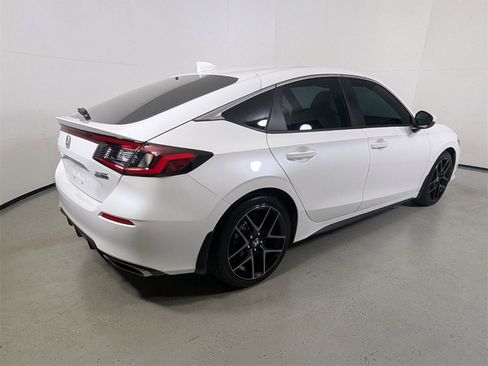 Used 2024 Honda Civic Sport Touring image 7