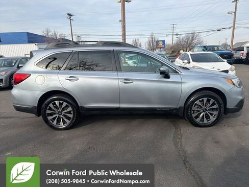 Used 2016 Subaru Outback 2.5i Limited image 4
