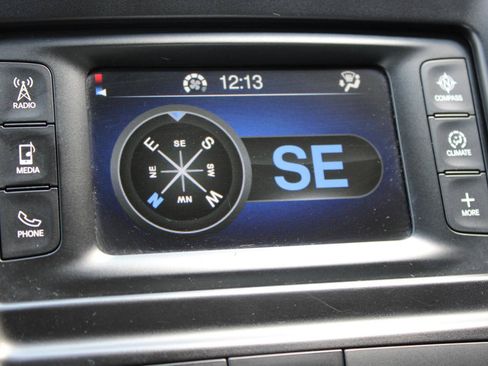 Used 2016 Chrysler 200 Limited FWD image 32