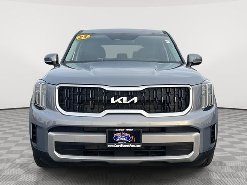 Used 2023 Kia Telluride LX image 2