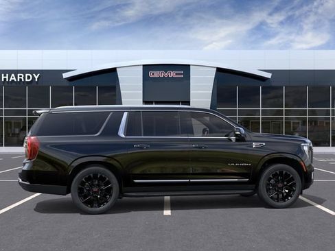 New 2026 GMC Yukon XL Elevation RWD image 5