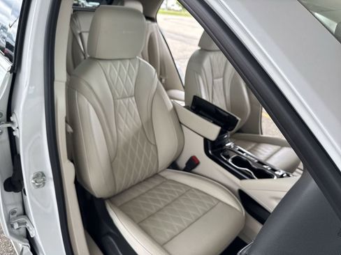 Certified 2023 Buick Envision Avenir AWD/4WD image 25