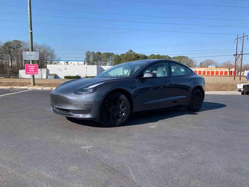 Used 2023 Tesla Model 3 Standard Range image 7