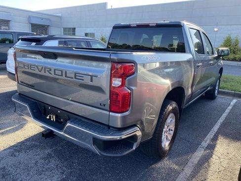 Used 2021 Chevrolet Silverado 1500 LT w/ Bed Protection Package AWD/4WD image 8