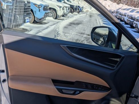 Used 2022 Lexus NX 350 AWD image 12