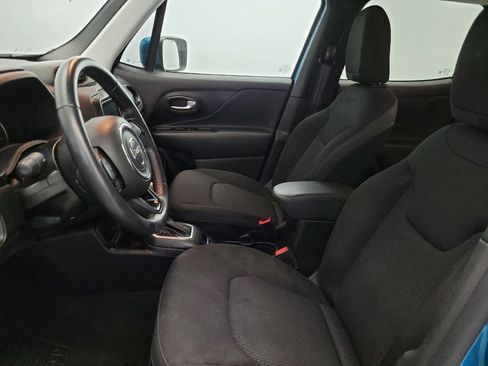 Used 2019 Jeep Renegade Altitude w/ Quick Order Package 22M image 17