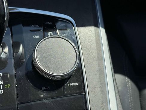 Used 2022 BMW X5 xDrive40i w/ Premium Package image 25