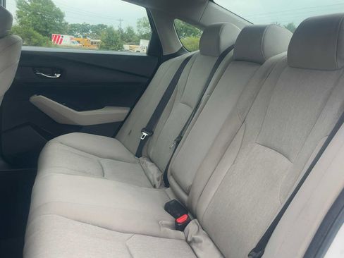 Used 2024 Honda Accord EX image 31