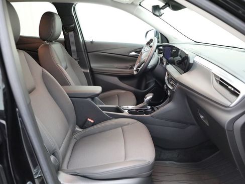 Certified 2024 Buick Encore GX Preferred w/ Comfort Package AWD/4WD image 8