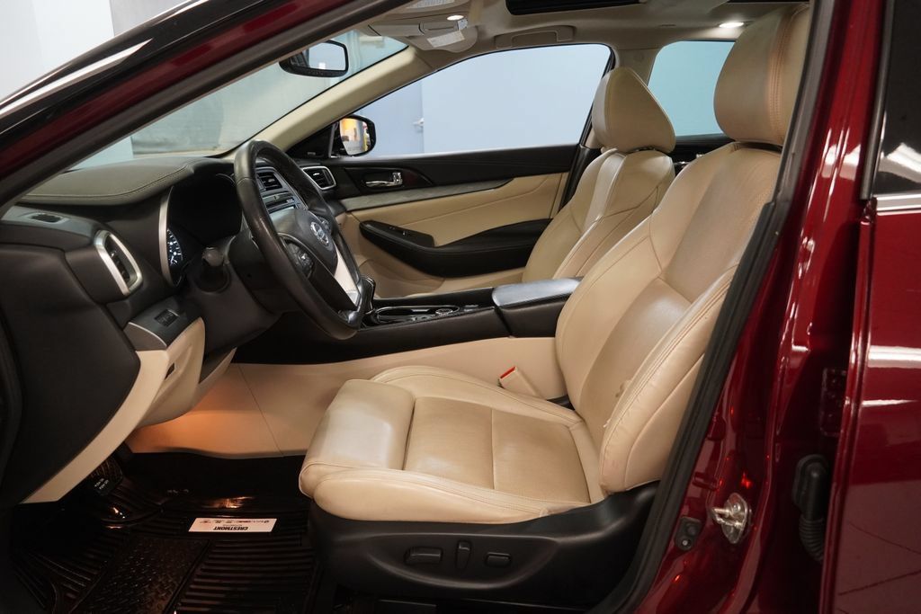 Used 2018 Nissan Maxima 3.5 SL FWD image 6