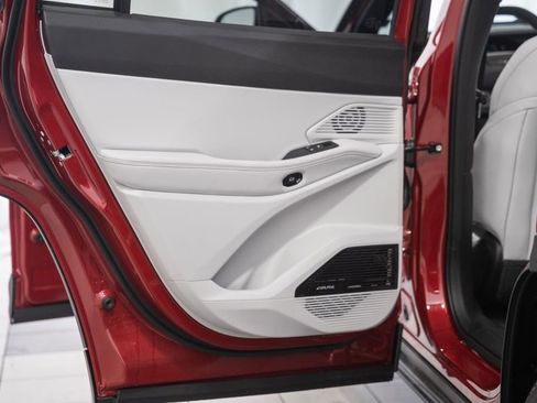 New 2026 Jeep Cherokee Overland image 39