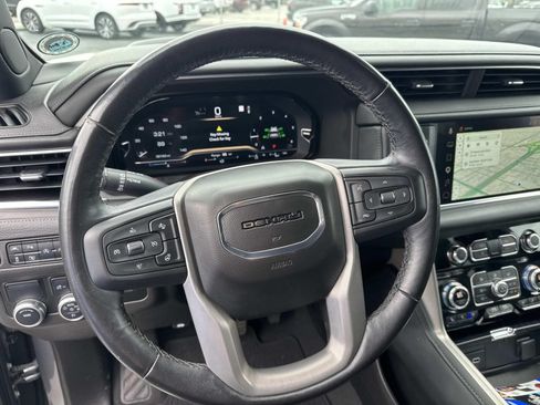 Used 2022 GMC Yukon Denali RWD image 21