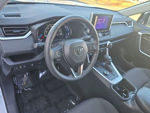 Used 2024 Toyota RAV4 XLE image 22
