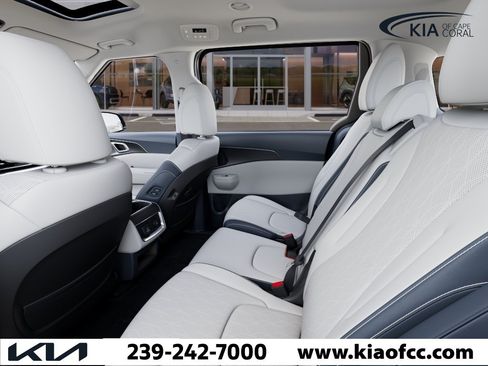 New 2026 Kia Carnival SX w/ SX Dark Edition Package FWD image 18