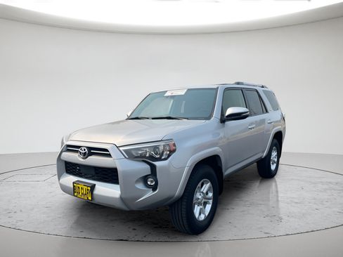 Certified 2021 Toyota 4Runner SR5 Premium w/ Moonroof Package AWD/4WD image 7