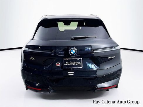Used 2023 BMW iX xDrive50 w/ Sport Package AWD/4WD image 6