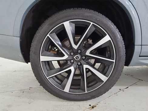 Used 2020 Volvo XC90 T6 Momentum image 13
