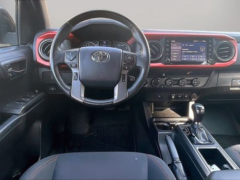 Used 2020 Toyota Tacoma TRD Sport AWD/4WD image 12