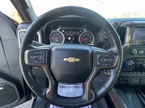 Used 2022 Chevrolet Silverado 3500 High Country image 14