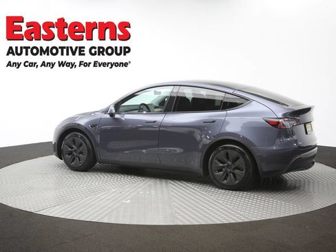 Used 2022 Tesla Model Y Long Range AWD/4WD image 57