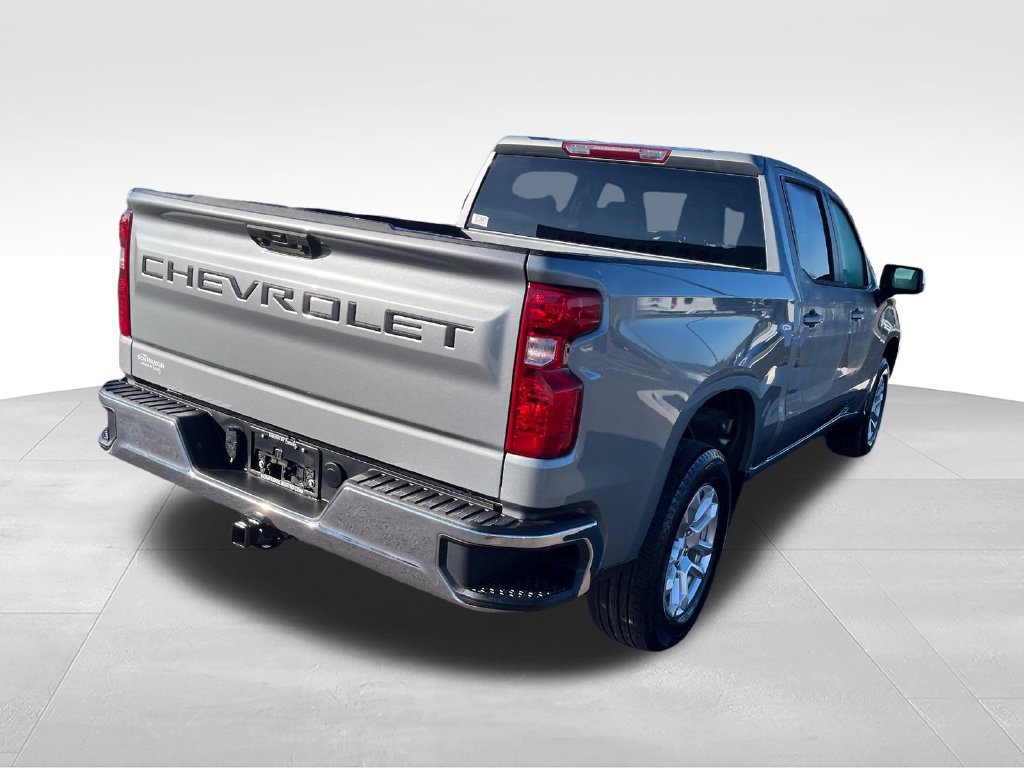 Used 2024 Chevrolet Silverado 1500 LT AWD/4WD image 5