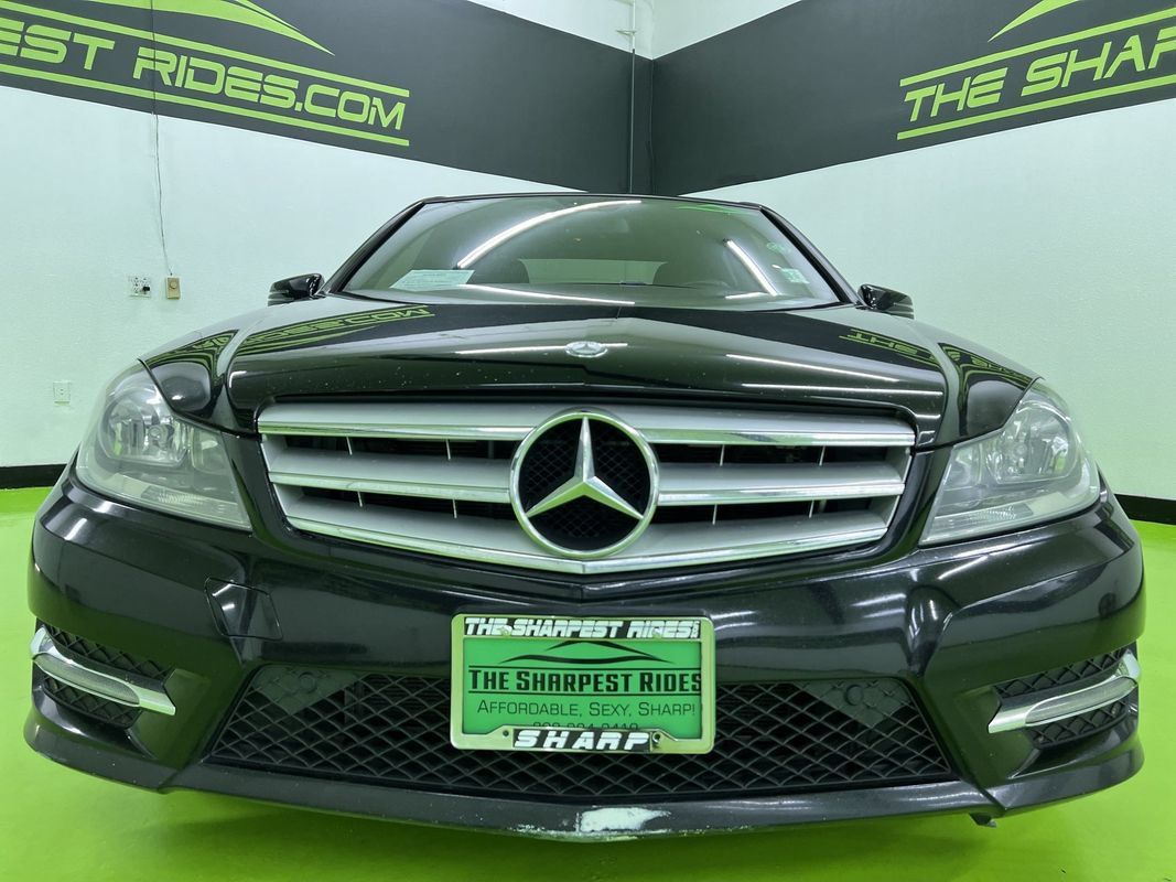 Used 2013 Mercedes-Benz C 300 4MATIC Sedan image 3