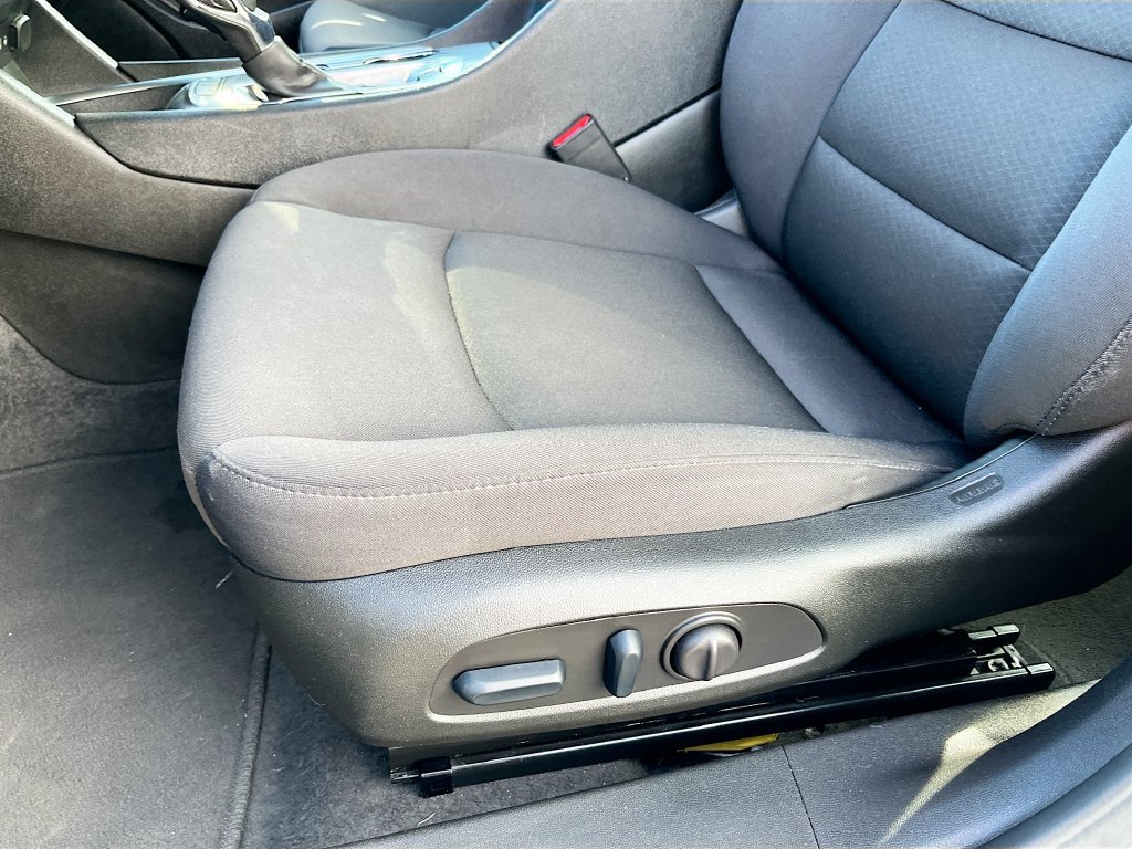 Used 2024 Chevrolet Malibu LT FWD image 18
