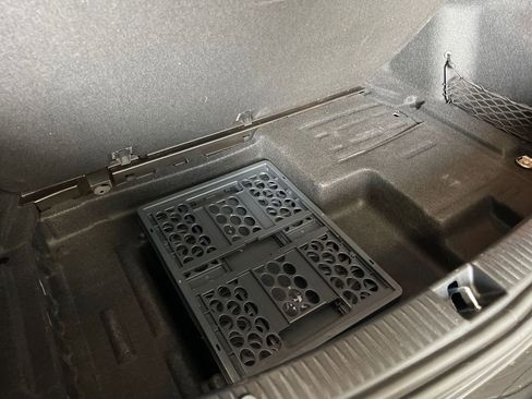 Used 2015 Mercedes-Benz C 300 4MATIC Sedan image 37