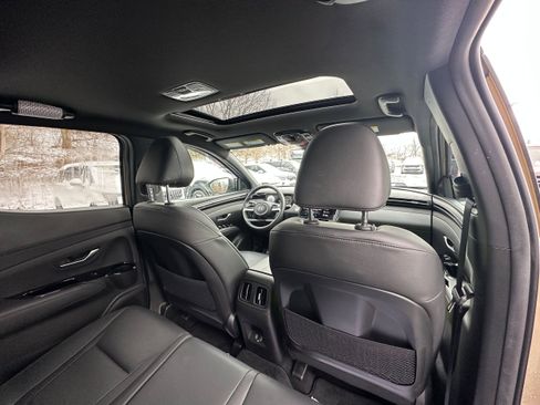 Used 2023 Hyundai Santa Cruz Limited image 16