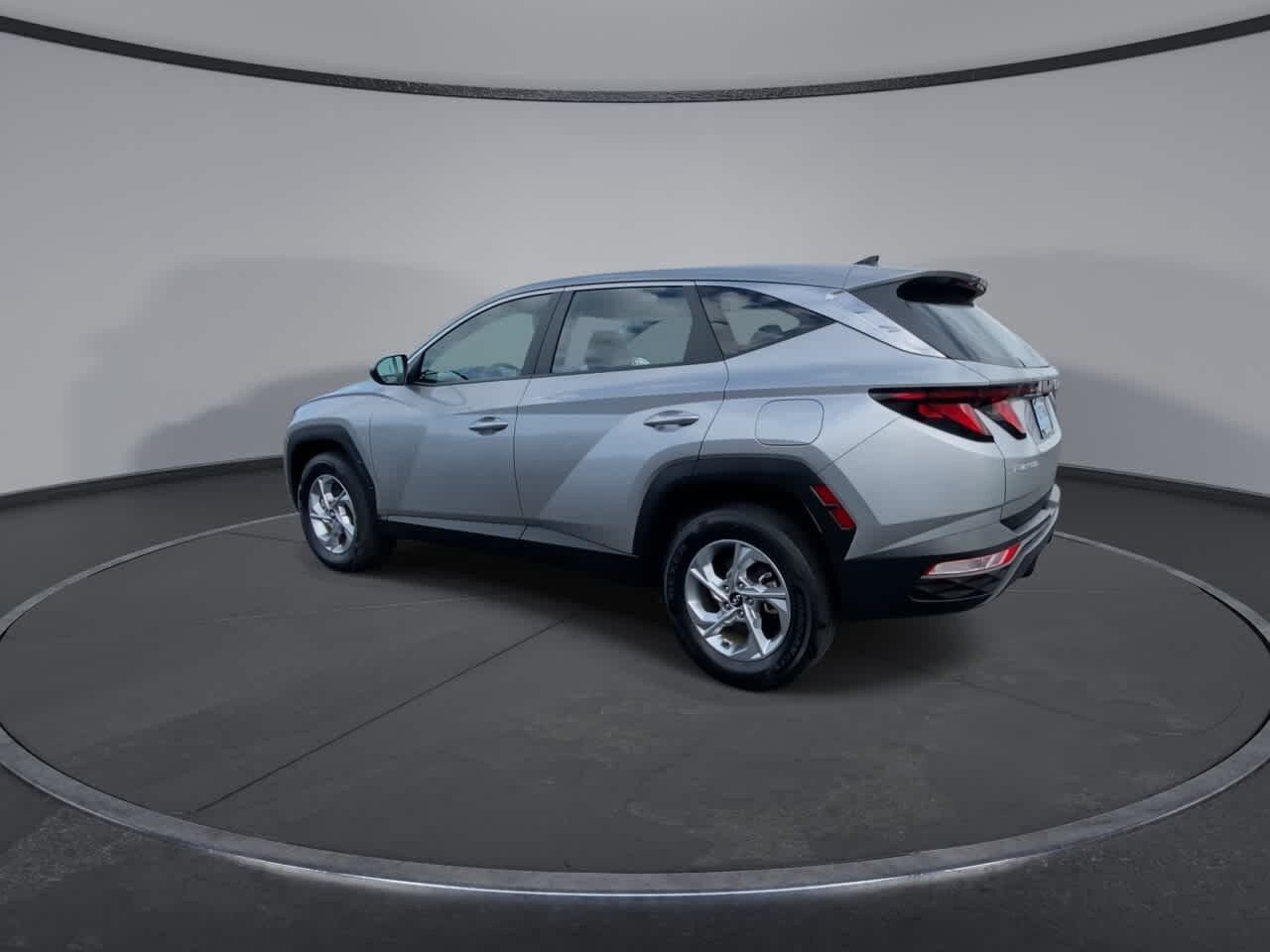 Used 2023 Hyundai Tucson SE AWD/4WD image 6