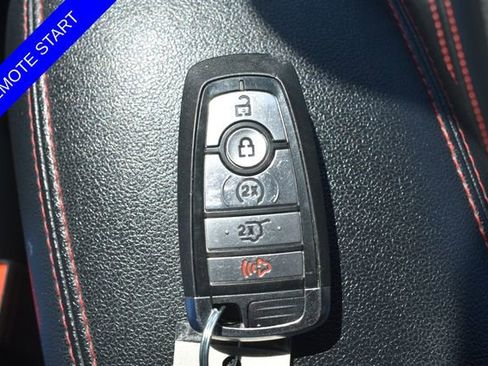 Used 2023 Ford Escape ST-Line AWD/4WD image 7