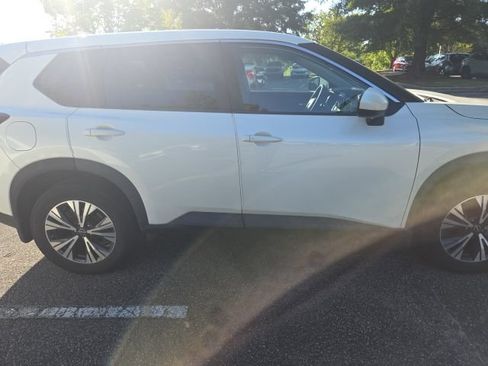 Certified 2023 Nissan Rogue SV AWD/4WD image 6