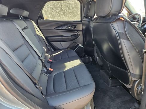 Used 2023 Chevrolet TrailBlazer RS image 17