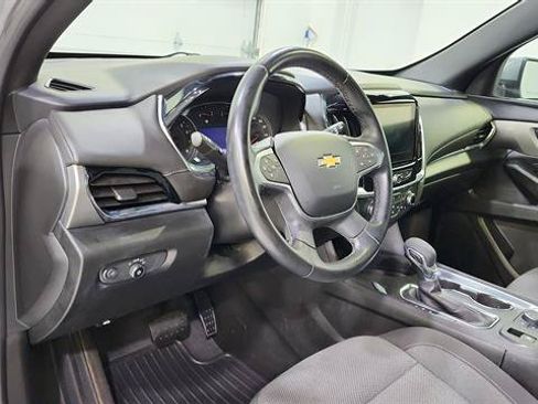 Used 2023 Chevrolet Traverse LT FWD image 10