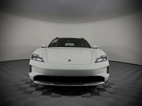 New 2025 Porsche Taycan 4S image 8