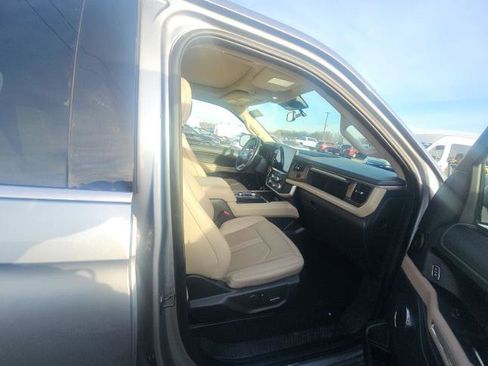 Used 2024 Ford Expedition Max Limited image 14