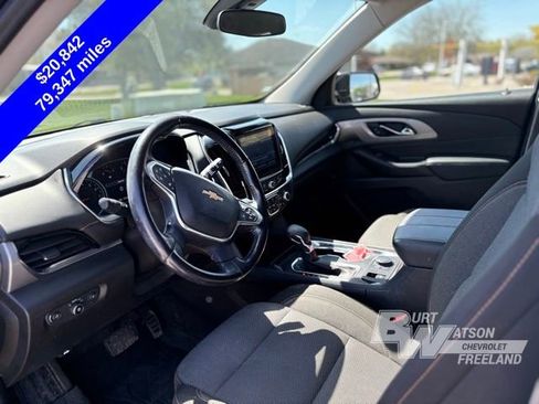 Used 2021 Chevrolet Traverse LT FWD image 11
