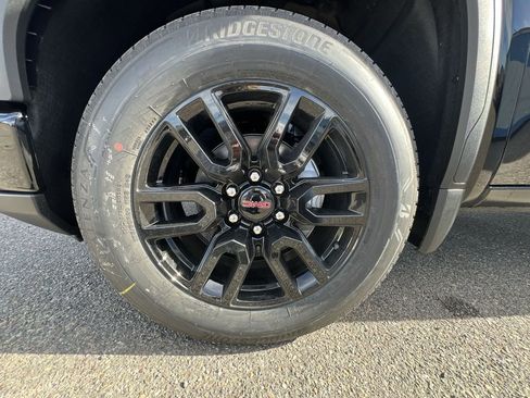 New 2026 GMC Sierra 1500 Elevation image 33