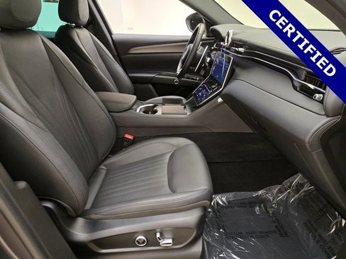 Certified 2024 Maserati Grecale GT image 26