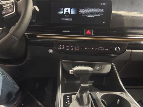 New 2026 Kia Carnival SX Prestige FWD image 9