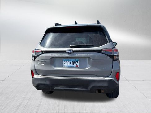 Used 2025 Subaru Forester Premium AWD/4WD image 12