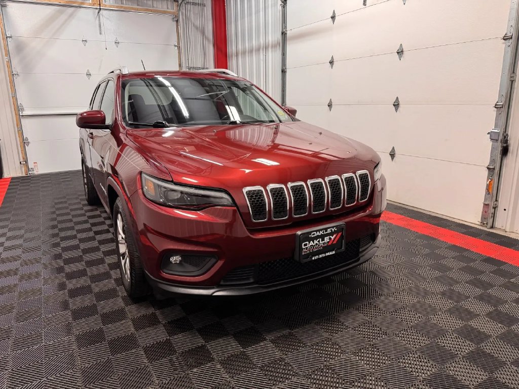 Used 2019 Jeep Cherokee Latitude Plus FWD image 7