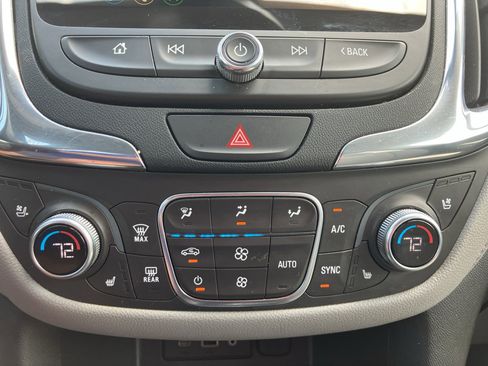 Used 2019 Chevrolet Equinox Premier FWD image 19