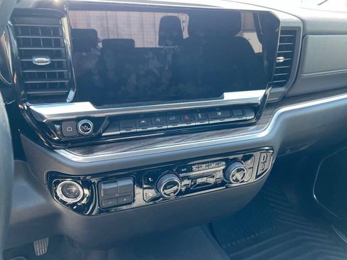 Used 2026 Chevrolet Silverado 1500 RST AWD/4WD image 8