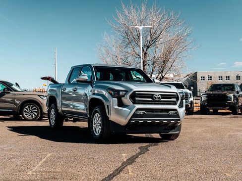 Used 2026 Toyota Tacoma SR5 image 1